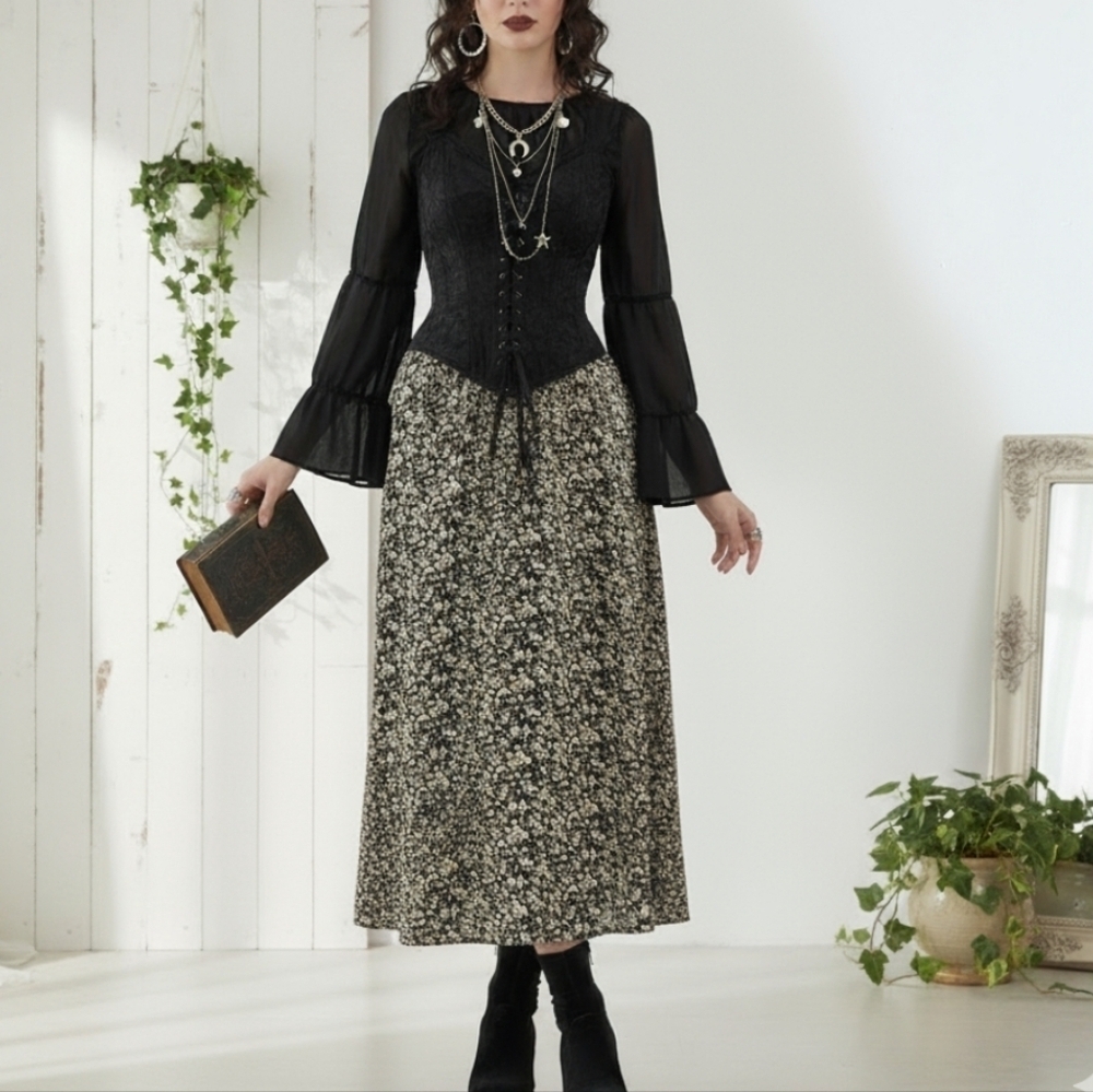 Vintage Dark Floral Whimsygoth Black and Cream Floral Maxi Skirt With Slit